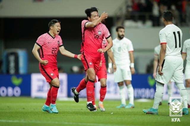 BB体育-K联盟大开绿灯K联赛让路东亚杯 韩国遣半套最强阵